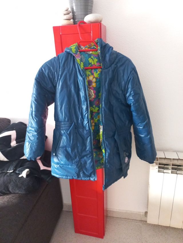 Abrigo niña boboli. Reversible.