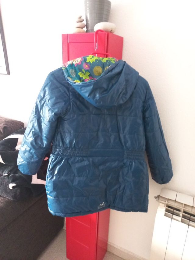 Abrigo niña boboli. Reversible.