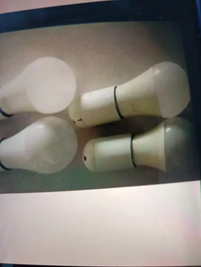 bolsa de agua, cuadros, plato microondas y cojin