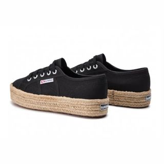 Zapatillas Superga esparto NUEVAS - talla 41.5 de segunda mano por 32 EUR  en Tarragona en WALLAPOP
