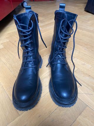 Botas militares niña\\/mujer nuevas! de segunda mano por 25 EUR en Palma de  Mallorca en WALLAPOP