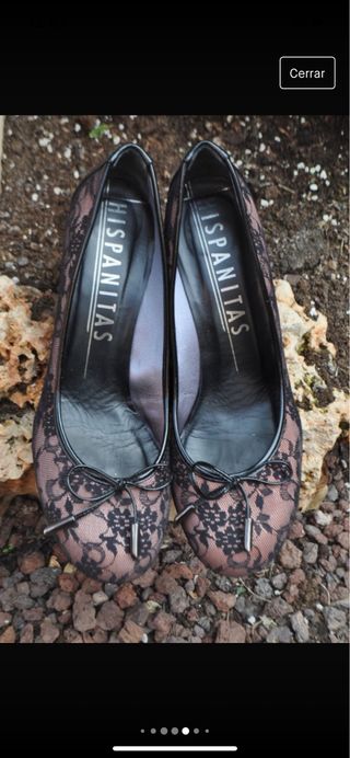 Zapatos fiesta Hispanitas de segunda mano por 39 EUR en Urbanitzacio Santa  Barbara en WALLAPOP