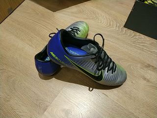 Zapatillas futbol tacos Nike 41 Neymar Mercurial de segunda mano por 35 EUR  en Sant Celoni en WALLAPOP