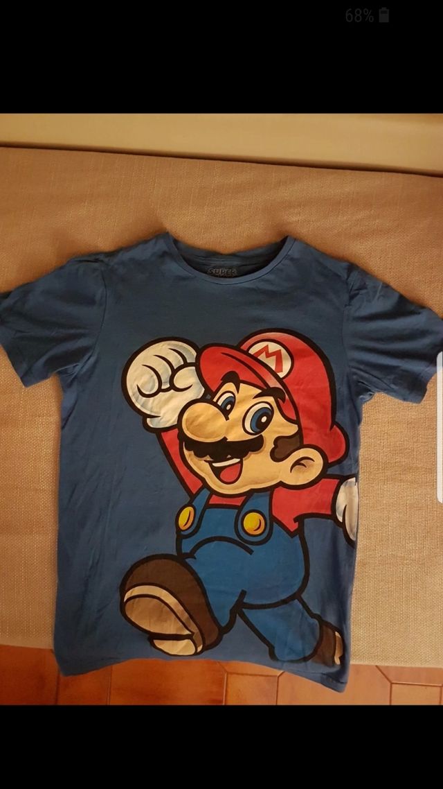 Vendesi maglietta Super Mario Bershka