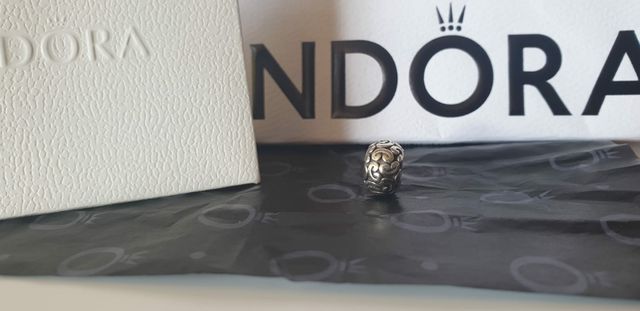 Charm Pandora original