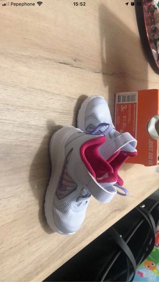 Deportivas Nike talla 18,5 bebé de segunda mano por 15 EUR en Pueblo  Lucillos en WALLAPOP