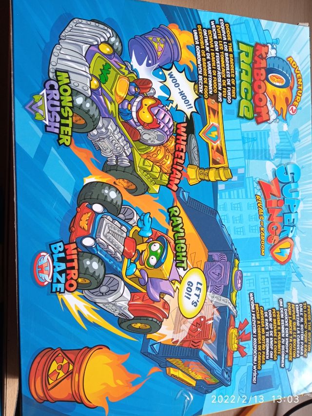 Superzings Kaboom Race