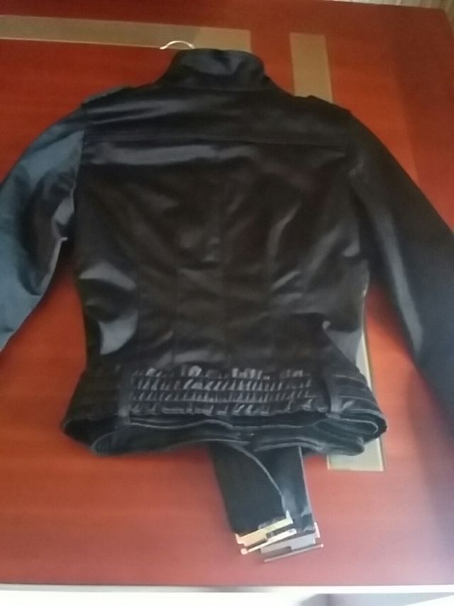 cazadora grupo inditex ( zara)