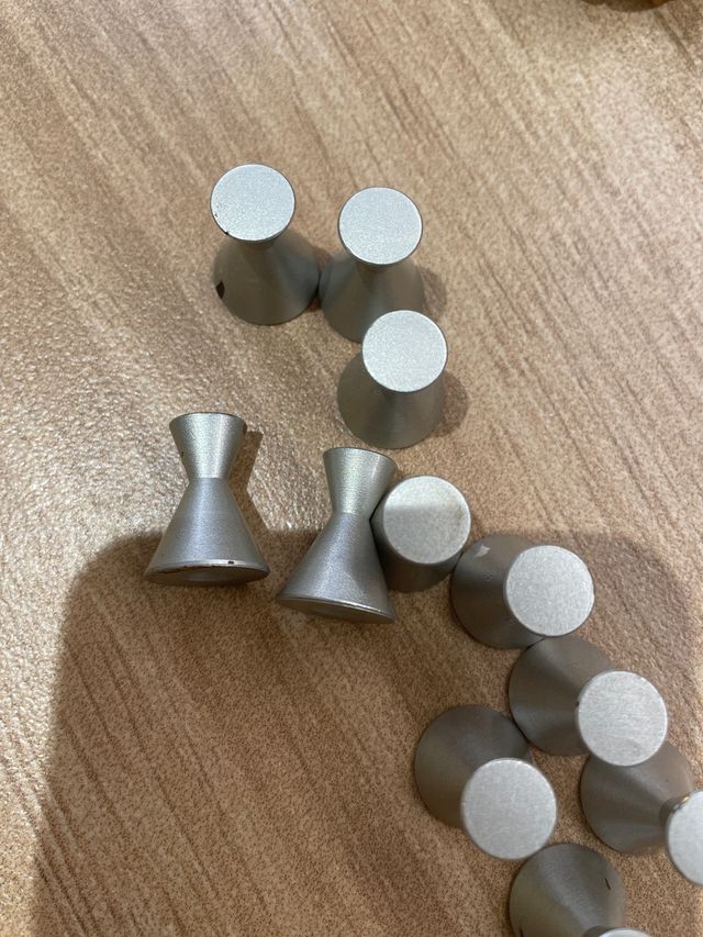 11 tiradores color bronce metalizado