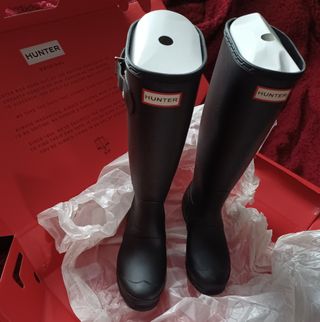 Botas hunter negras altas de segunda mano por 90 EUR en El Entrego en  WALLAPOP