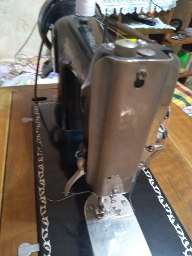 Macchina da cucire Augusta- anni 1955/1960