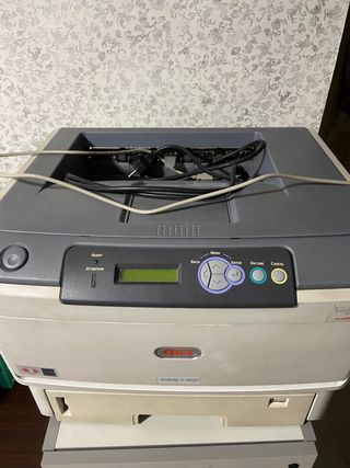 Impresora OKI ES8140 + toner nuevo de segunda mano por 175 EUR en Sabadell  en WALLAPOP