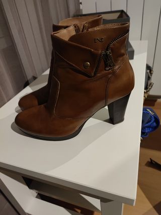 Botines de tacón para mujer Nero Giardini 13005 en cuero — ZAMORAshop