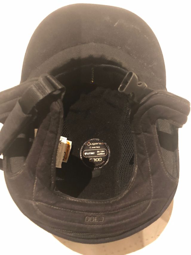 Casco equitación C700. Talla 56