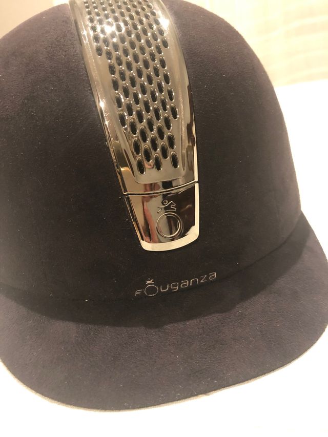 Casco equitación C700. Talla 56