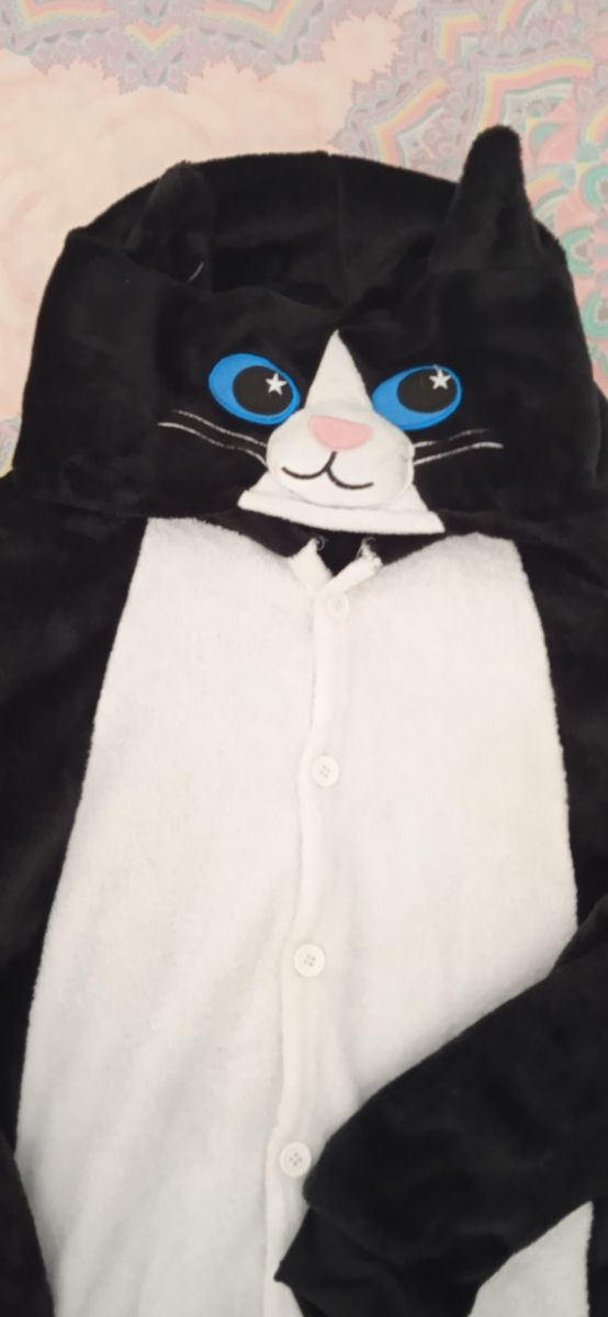 disfraz o pijama gato