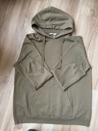 Sudadera Zara home de segunda mano por 40 EUR en Lugar San Pedro de Visma  en WALLAPOP
