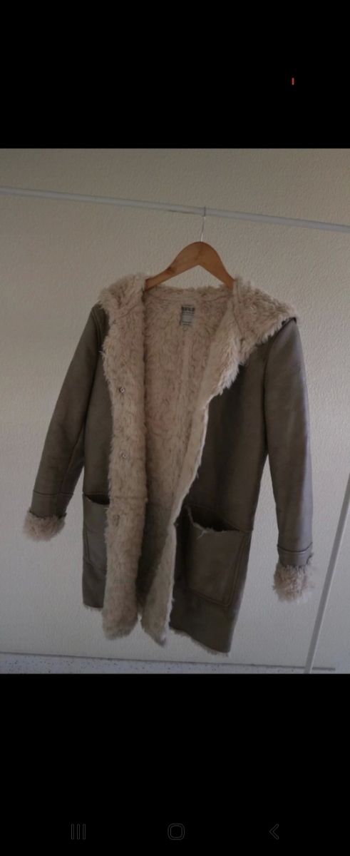 Abrigo piel vuelta  talla S Zara