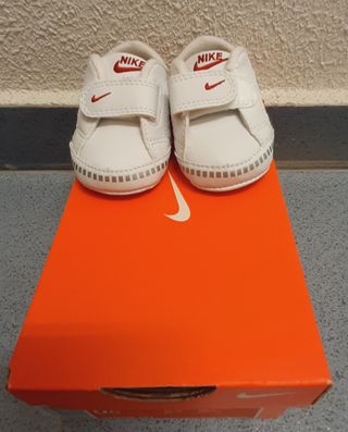 Pack Zapatillas NIKE bebé. Talla 15,16 y 17. de segunda mano por 30 EUR en  Las Rozas de Madrid en WALLAPOP
