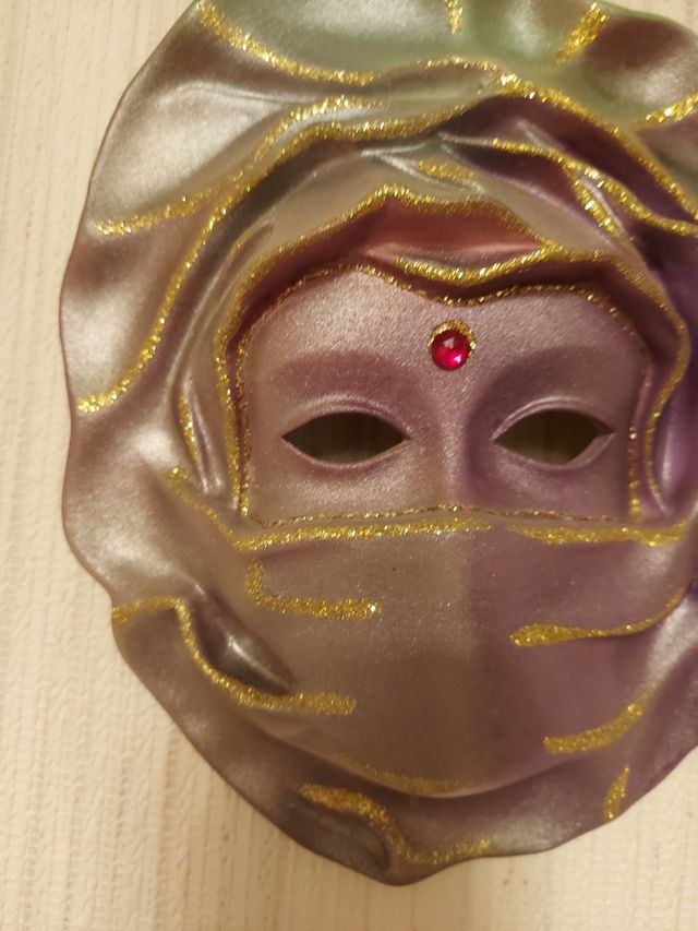 Máscara veneciana (27 x 22 cm)