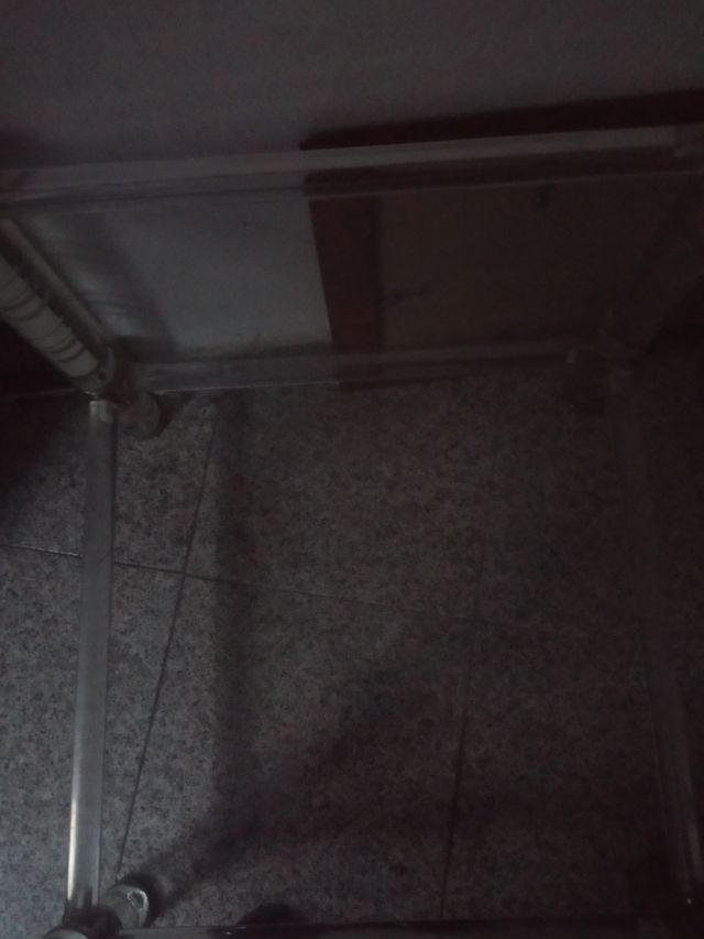 Mesa metraquilatro 55x44bonita y elegante.