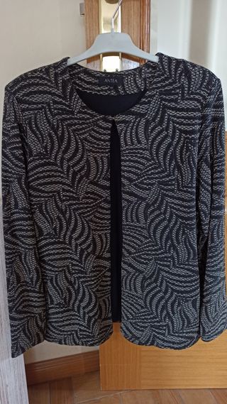Chaqueta de vestir Antea del Corte Ingles de segunda mano por 12 EUR en  Valdemorillo en WALLAPOP