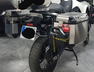 Maletas givi trekker aluminio de segunda mano por 500 EUR en Córdoba en  WALLAPOP