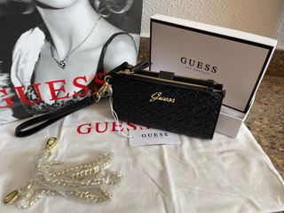 OFERTA !! Bolso cartera Guess de segunda mano por 55 EUR en Cortijo Viejo  en WALLAPOP