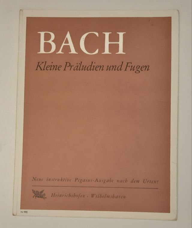 4 Libros Partituras para piano de Bartok Bach