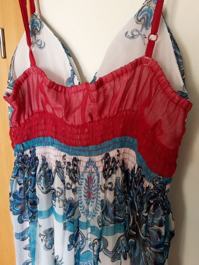 Vestido T.42 escote de pico de Fórmula joven 