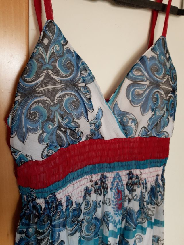 Vestido T.42 escote de pico de Fórmula joven 