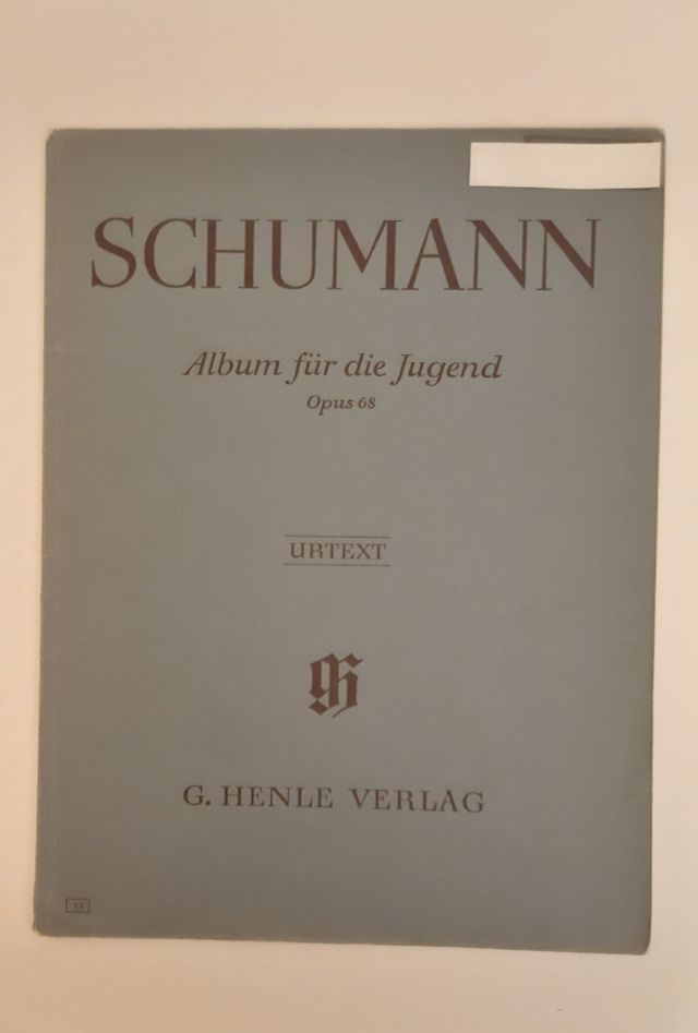 4 Libros Partituras para piano de Bartok Bach