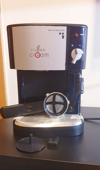 Cafetera eléctrica coffe cream de segunda mano por 15 EUR en Barcelona en  WALLAPOP