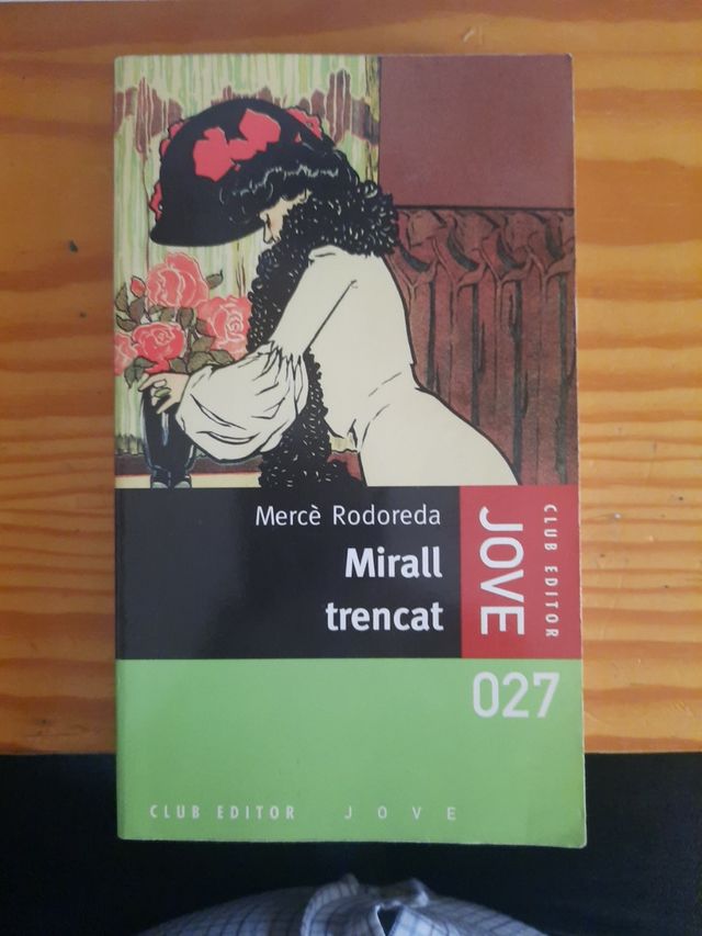 Mirall Trencat