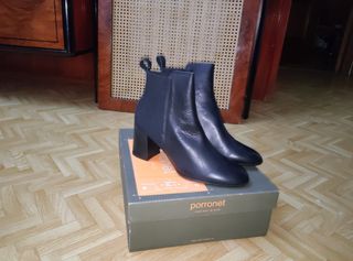 Botines de mujer de piel color Negro con elásticos Anaïs mod. 4163 –  Porronet | | Calzados y Reparación Puri