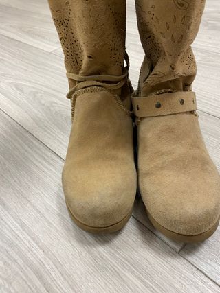 Botas Camperas Coolway de segunda mano por 10 EUR en Palencia en WALLAPOP
