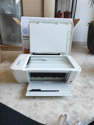 Impresora hp deskjet 1510 de segunda mano por 20 EUR en La Pobla de  Vallbona en WALLAPOP