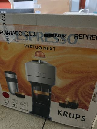 Krups Nespresso VERTUO Next XN9105 - Cafetera de cápsulas,máquina de café  expreso de Krups,café diferentes tamaños,5 tamaños tazas,tecnología  Centrifusion,calentamiento 30 segundos,Wifi,Bluetooth,Roja - PREYCA