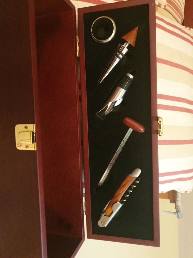 Estuche de utensilios para cata de vino
