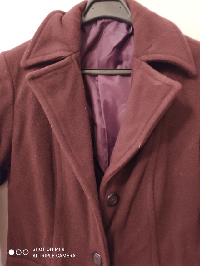 Abrigo largo color granate