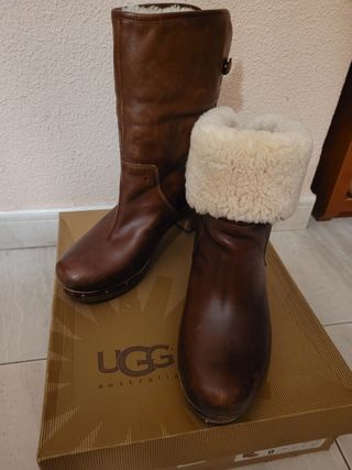 Botas UGG de segunda mano por 70 EUR en Madrid en WALLAPOP