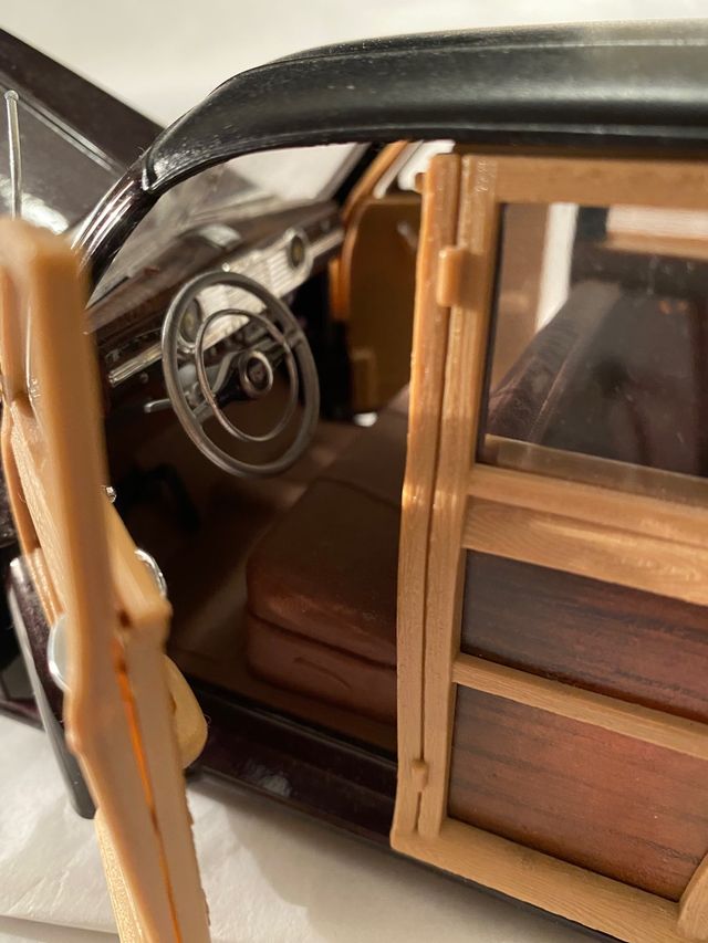 Modellino automobile d'epoca 