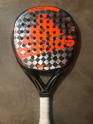 Pala padel adidas adipower ctrl 2.0 de segunda mano por 110 EUR en  Santander en WALLAPOP