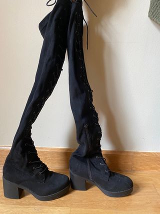 Botas Negras Zalando 39 NUEVAS de segunda mano por 15 EUR en Segovia en  WALLAPOP