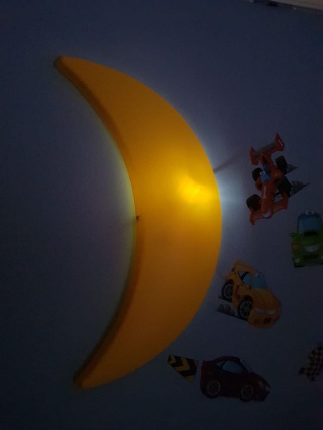 lámpara de pared infantil