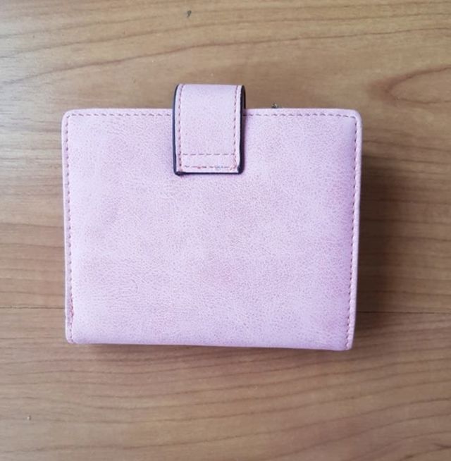 monedero rosa nuevo