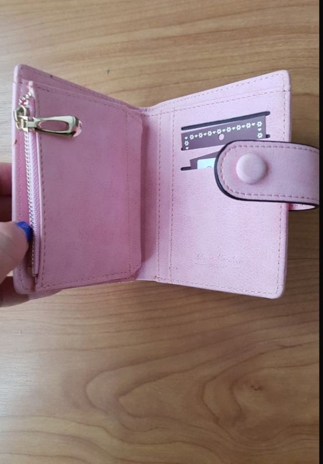 monedero rosa nuevo