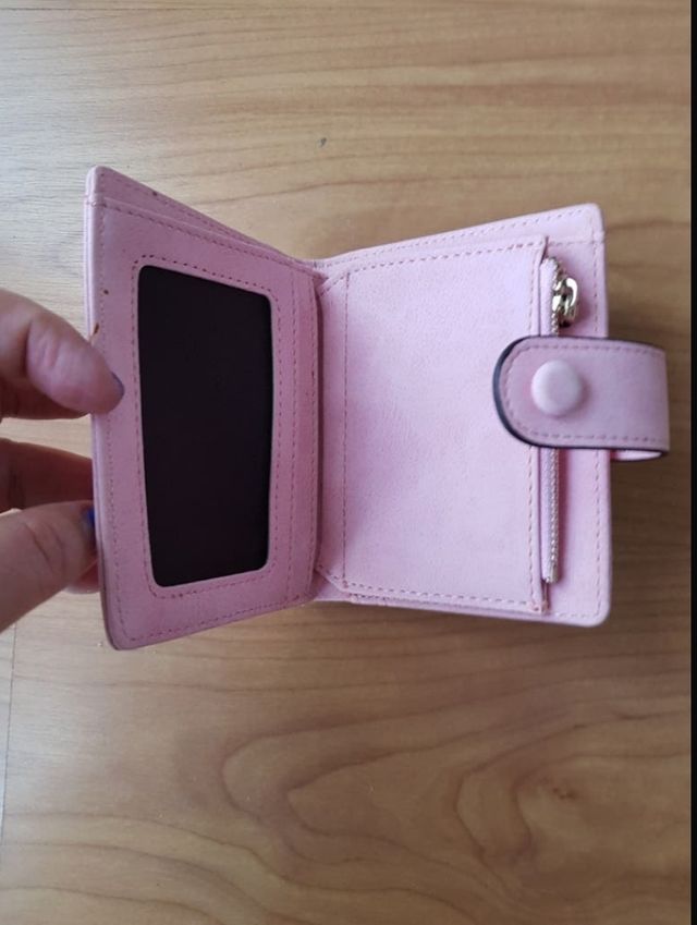 monedero rosa nuevo