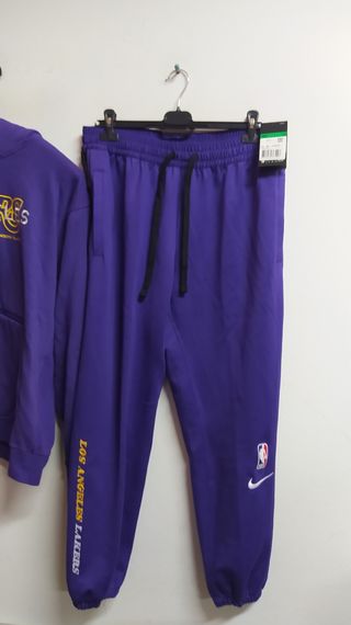 Chandal NBA Angeles Lakers Nike de segunda mano por 125 EUR en Agualejas en  WALLAPOP