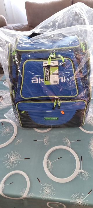 Mochila Akami Mg 22 Multipack Box de segunda mano por 1 EUR en Granada en  WALLAPOP